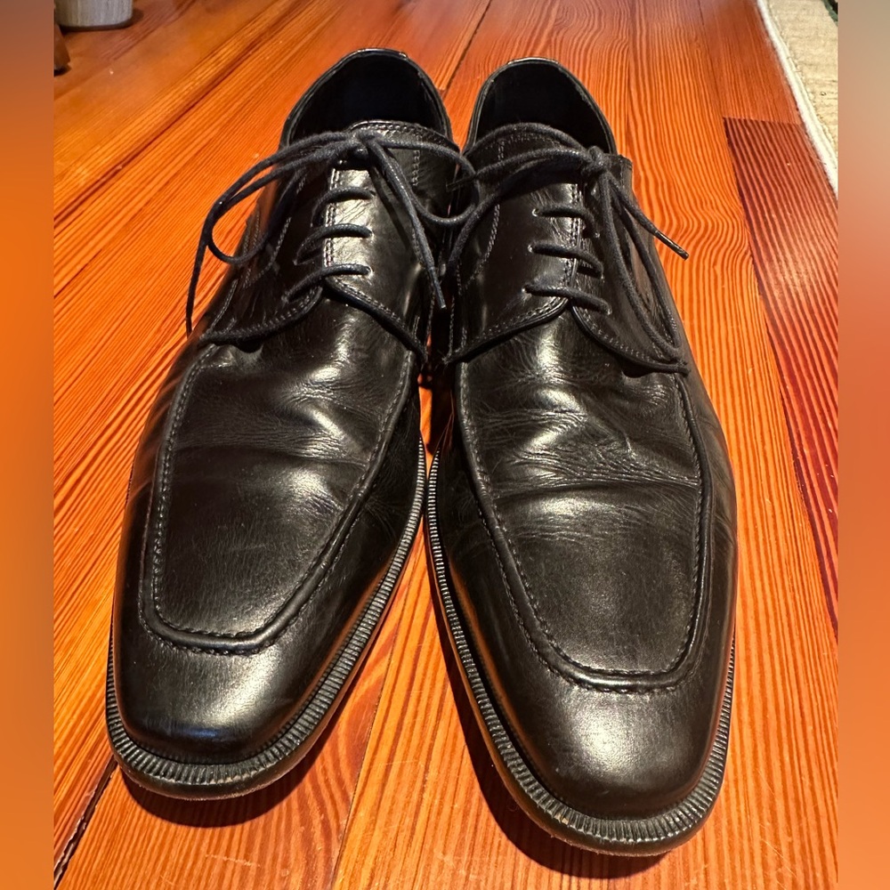 Men’s sz8M Leather Dress Shoes. Made in Italy.